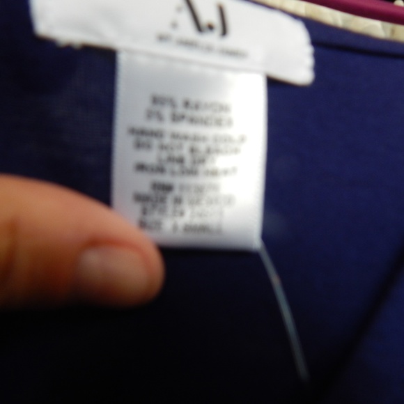 NWT AJ Sedona ¾ Sleeve Navy Wrap Blouse - Picture 3 of 3